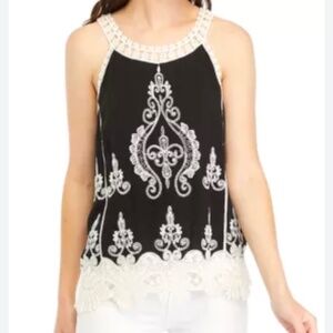 IT'S PINK Mixed Crochet Embroidered Halter Top Womens Medium Black/White